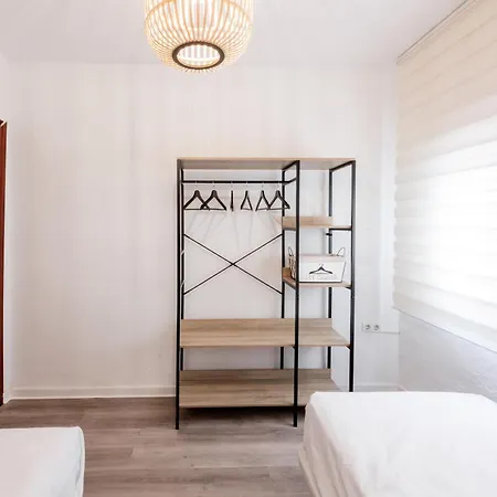 Apartment Refugio En Junto A Estacion De Tren Granada